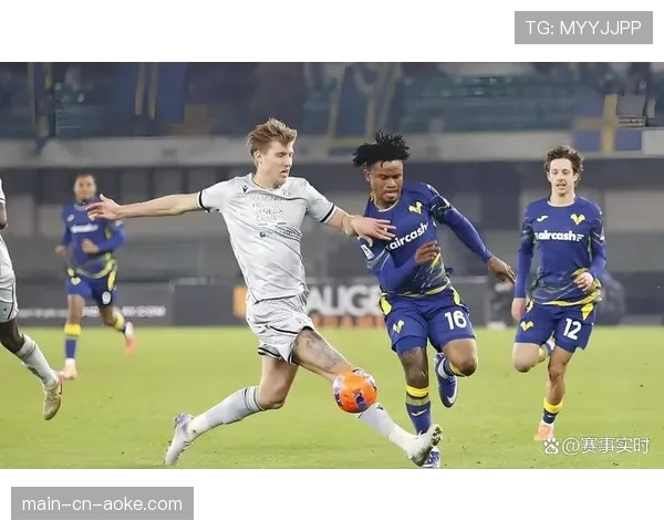 维罗纳0-0都灵，双方门将高接低挡力保球门不失